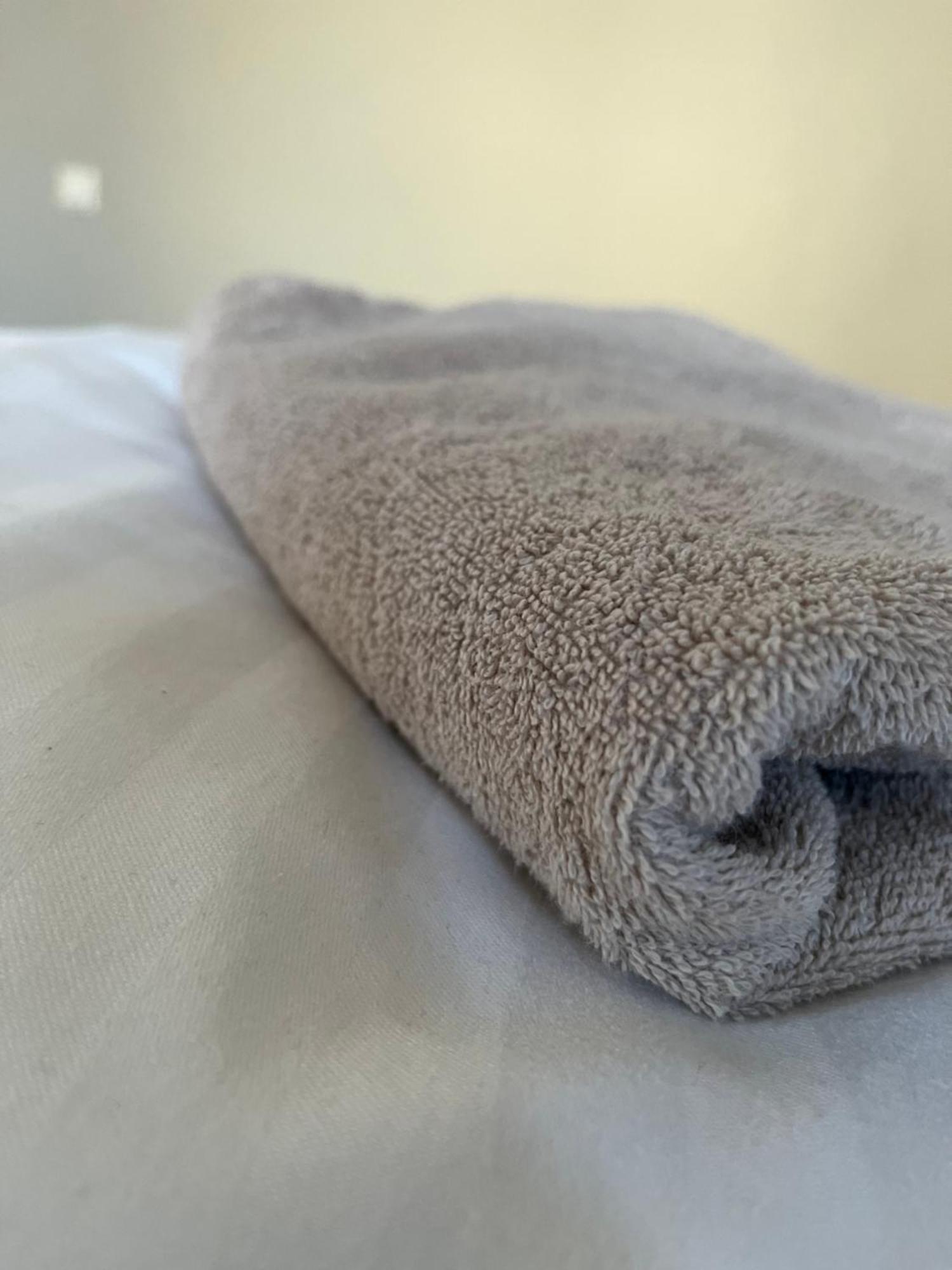 4U Hotel Men Only Hohenthurn Buitenkant foto