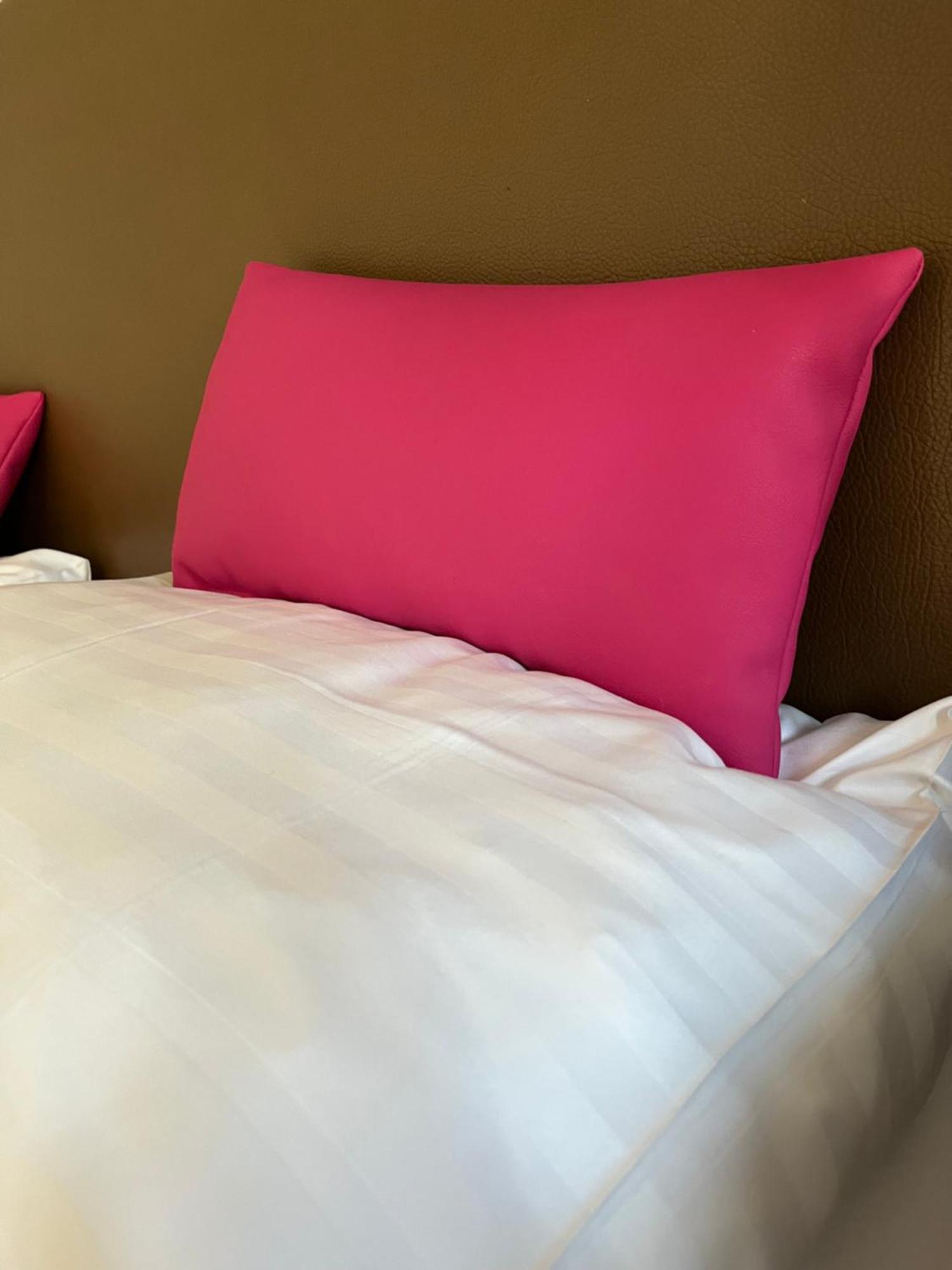 4U Hotel Men Only Hohenthurn Buitenkant foto